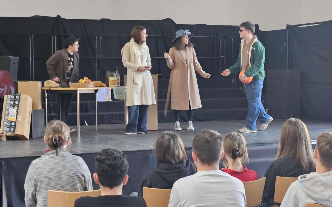 Theaterprojekt Drehtürmodell